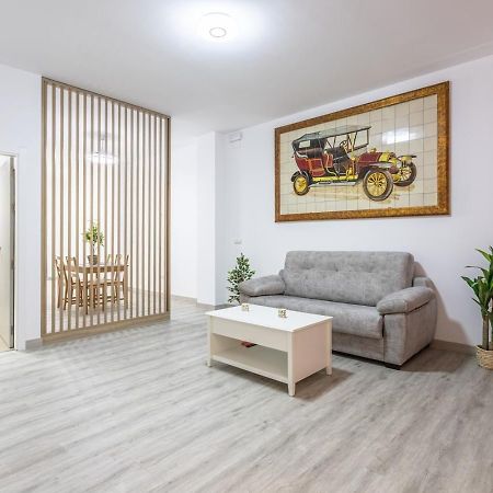 Semana Santa Apartment เซบีญา ภายนอก รูปภาพ