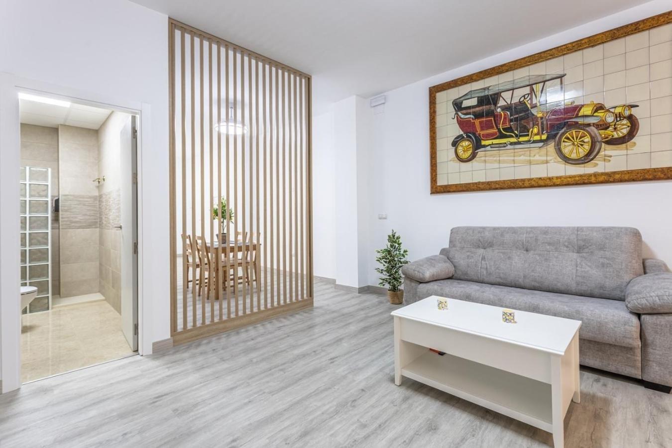 Semana Santa Apartment เซบีญา ภายนอก รูปภาพ