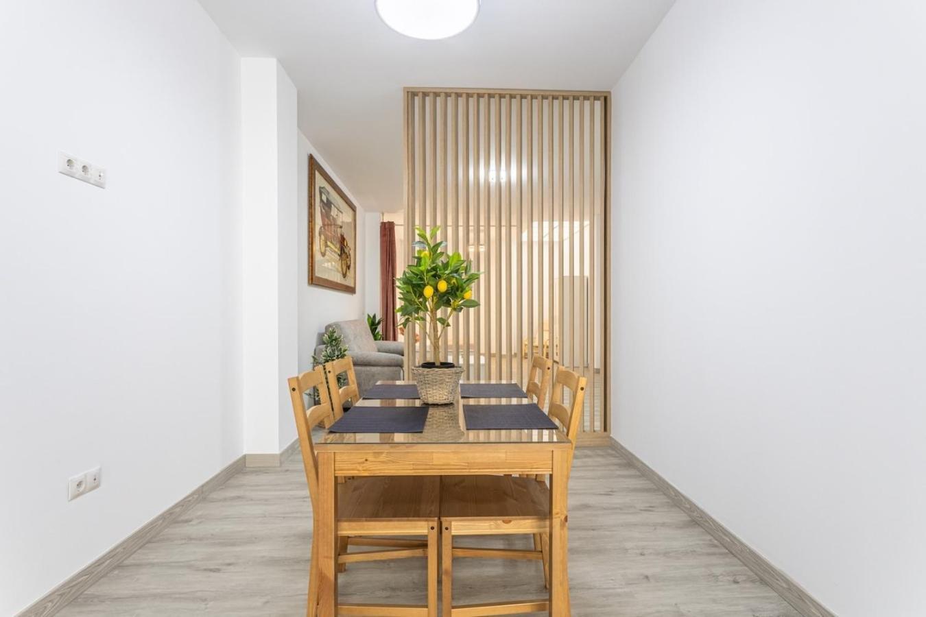 Semana Santa Apartment เซบีญา ภายนอก รูปภาพ