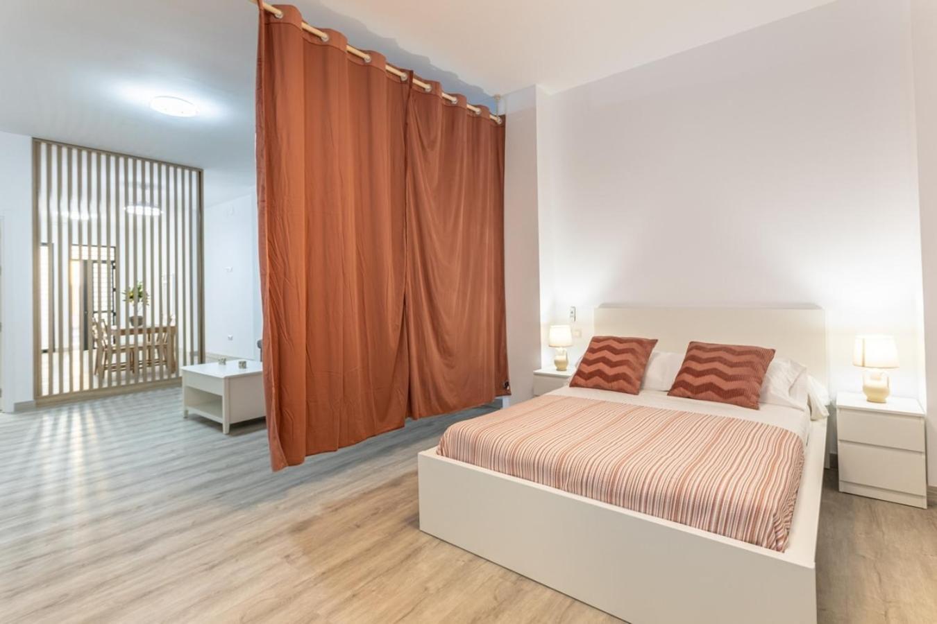Semana Santa Apartment เซบีญา ภายนอก รูปภาพ